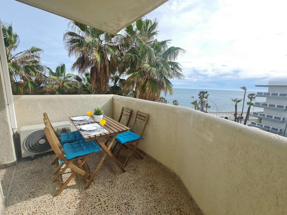 Precioso Apartamento Con Piscinas Y Vistas Al Mar. Benalmadena Bagian luar foto