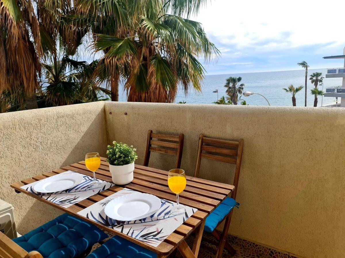 Precioso Apartamento Con Piscinas Y Vistas Al Mar. Benalmadena Bagian luar foto